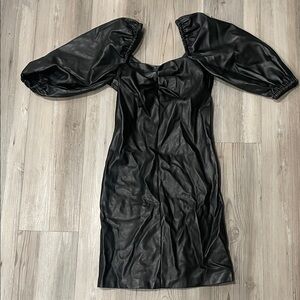 Elegant Black Long Sleeve Dress